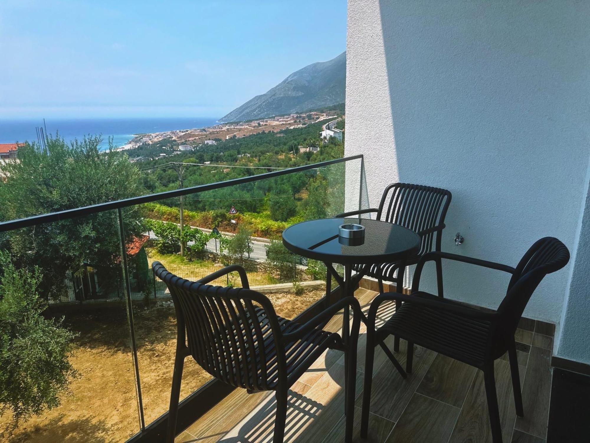 Hotel Vila 19 Dhërmi 外观 照片