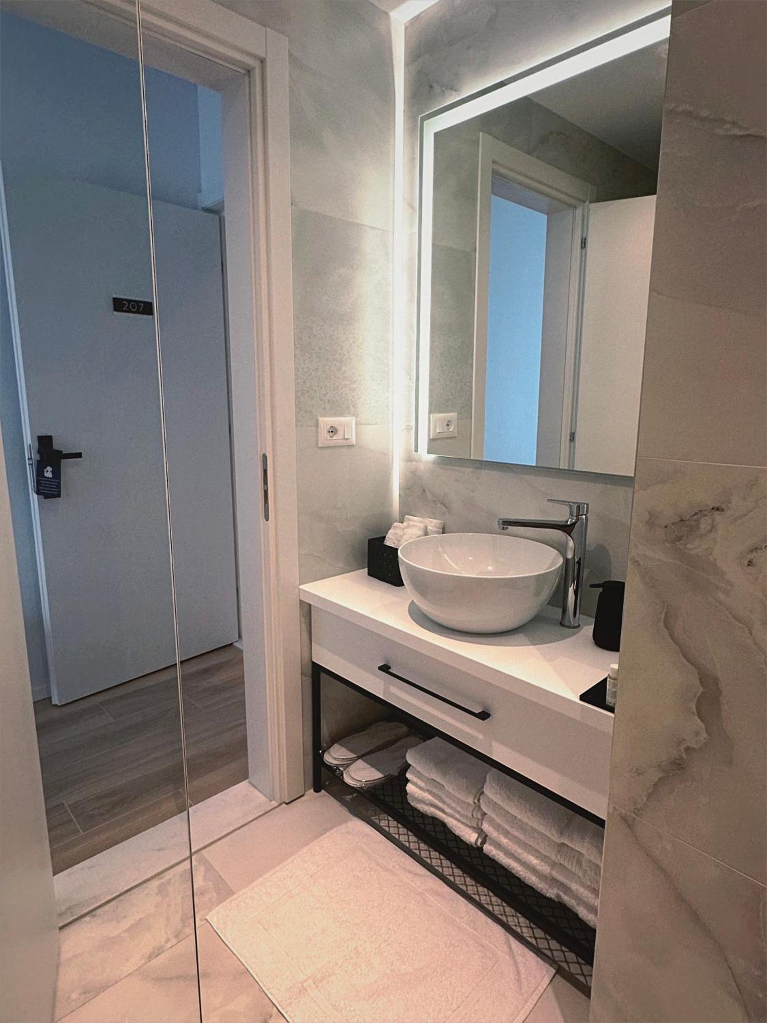 Hotel Vila 19 Dhërmi 外观 照片