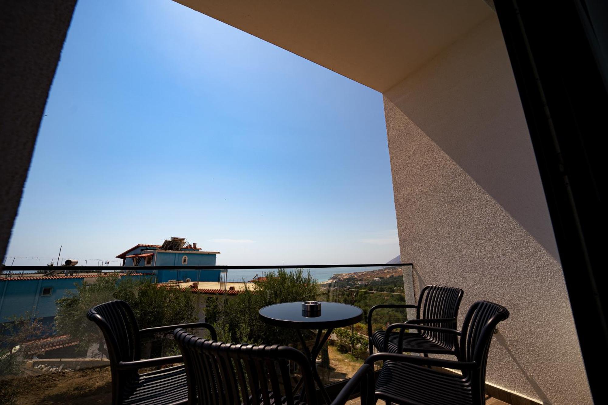 Hotel Vila 19 Dhërmi 外观 照片
