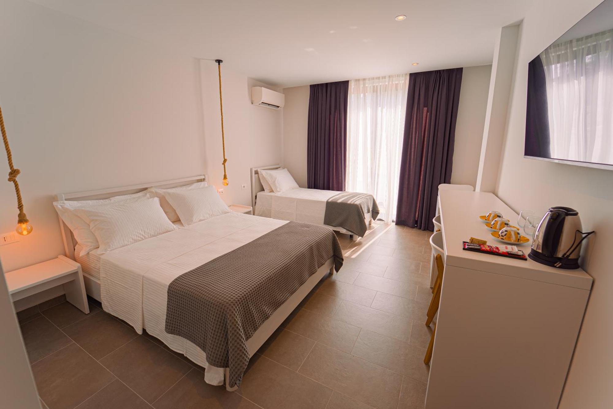 Hotel Vila 19 Dhërmi 外观 照片