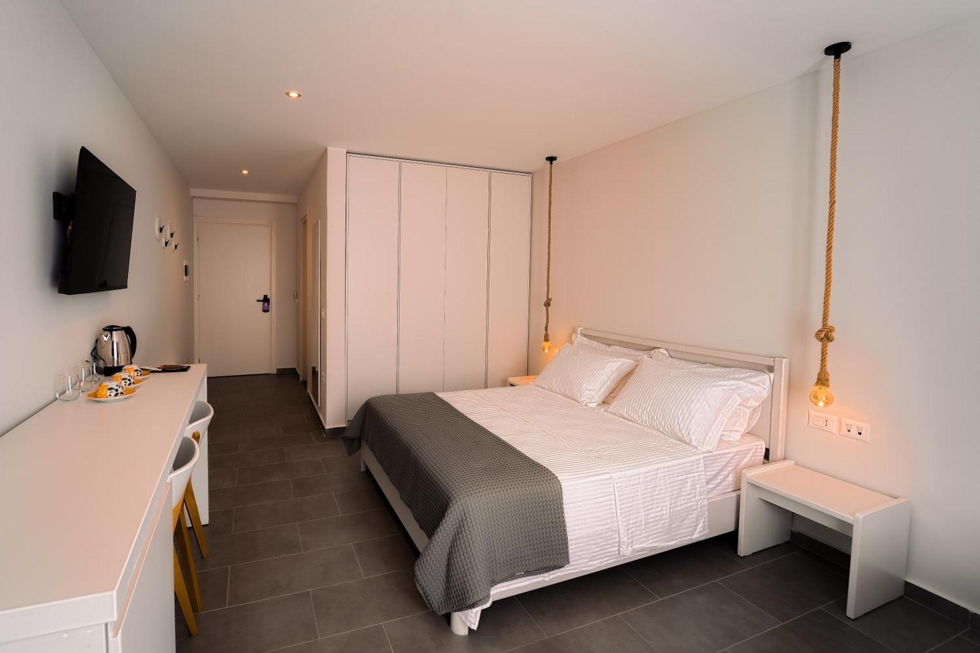 Hotel Vila 19 Dhërmi 外观 照片