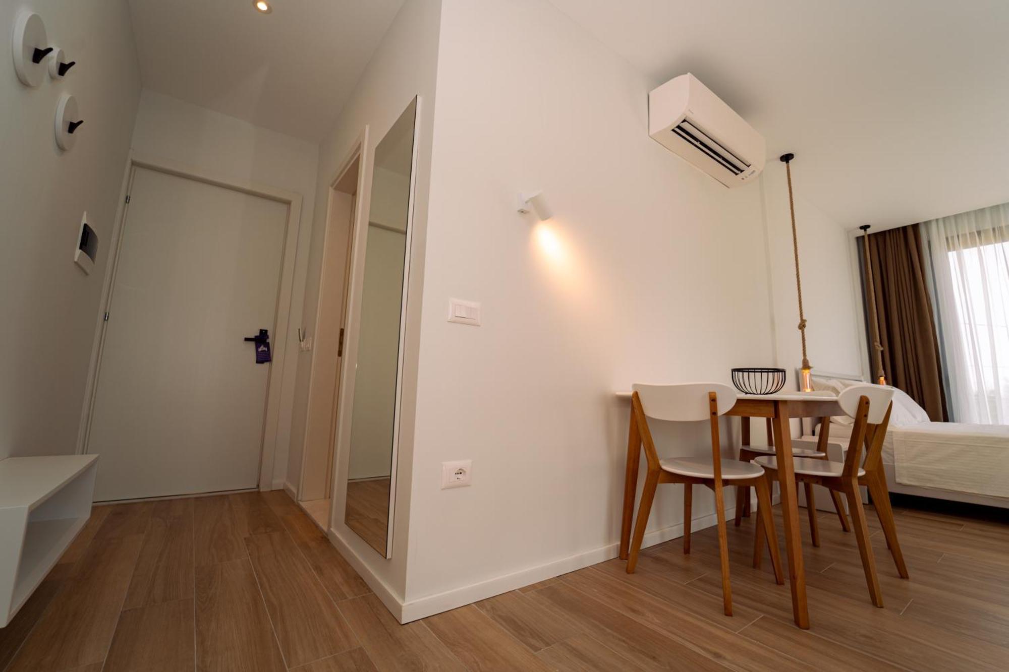 Hotel Vila 19 Dhërmi 外观 照片